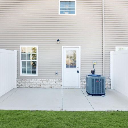 Make Lemonade In Luxury W King Bed And Free Parking Plus 40 Minutes To Nashville Clarksville Bagian luar foto