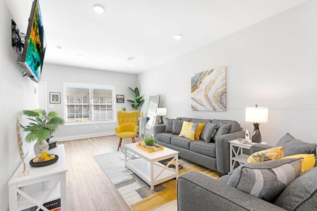 Make Lemonade In Luxury W King Bed And Free Parking Plus 40 Minutes To Nashville Clarksville Bagian luar foto