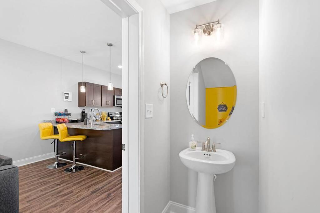Make Lemonade In Luxury W King Bed And Free Parking Plus 40 Minutes To Nashville Clarksville Bagian luar foto